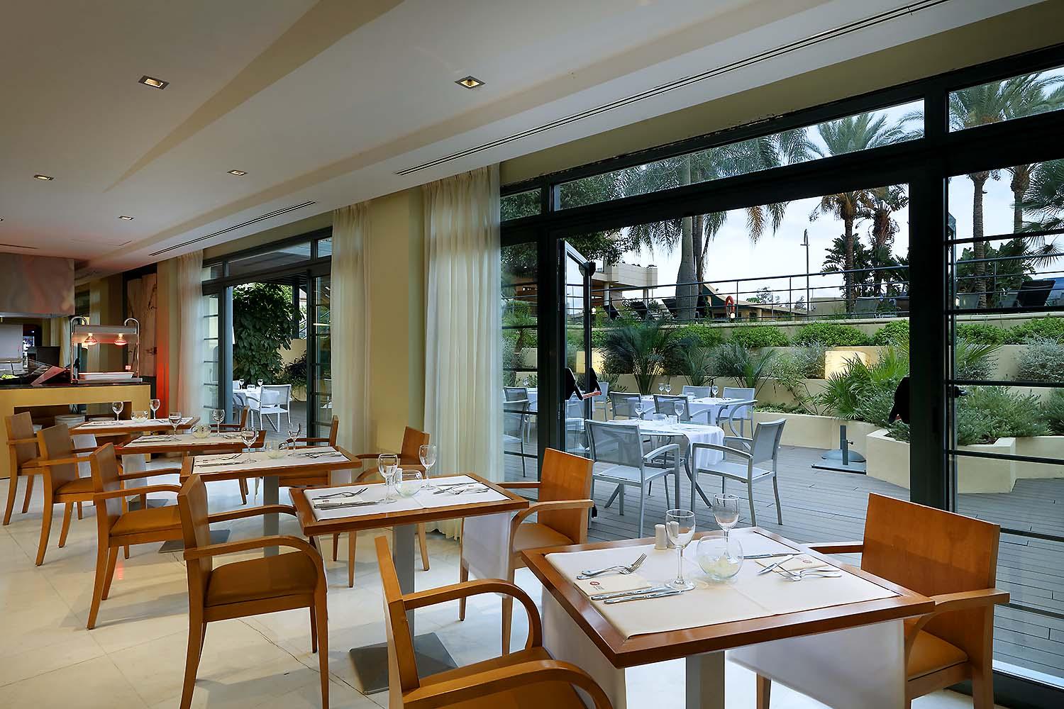 Exe Estepona Thalasso & Spa- Adults Only Luaran gambar